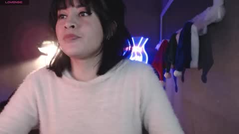 Snapshot of isis_diosa chatting on December 17, 2024, 1:50 am Ana Maria online show from December 17, 2024, 1:50 am