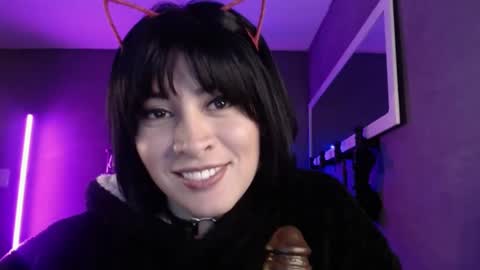 Snapshot of isis_diosa chatting on February 19, 2025, 9:17 am Ana Maria online show from February 19, 2025, 9:17 am