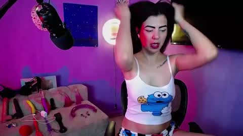 isisrousexx online show from September 22, 2025, 11:29 pm