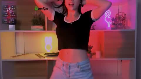 isla_dior online show from November 7, 2025, 3:56 pm