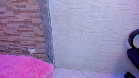 Snapshot of isla_jhons chatting on January 31, 2025, 4:38 pm Isla online show from January 31, 2025, 4:38 pm