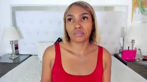 Snapshot of isla_scott chatting on July 12, 2026, 11:34 am Vanessa online show from July 12, 2026, 11:34 am