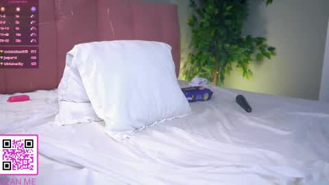 Snapshot of islandladies chatting on February 24, 2025, 9:41 pm Im Eva Lovense is activeThere are legends that in this room all your wishes can come true Private is Open online show from February 24, 2025, 9:41 pm
