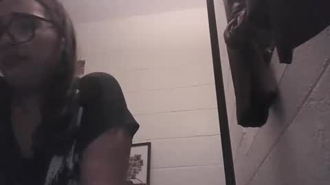 Snapshot of islandmilf777 chatting on January 18, 2025, 12:15 pm BiancaRose online show from January 18, 2025, 12:15 pm