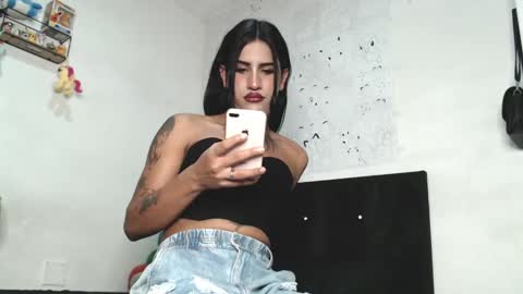 Snapshot of issabel_luxurymedellin chatting on December 23, 2024, 12:14 am Issabel online show from December 23, 2024, 12:14 am