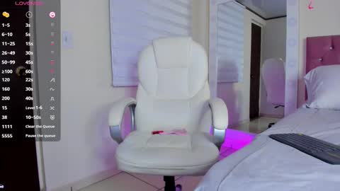 Snapshot of issabellarodriguez chatting on February 23, 2026, 10:34 am Isa online show from February 23, 2026, 10:34 am