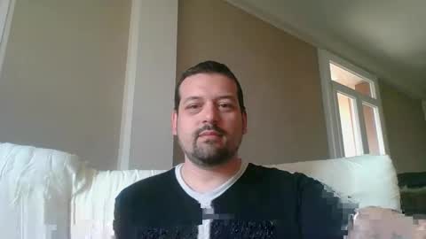 italianbigboy932 online show from April 11, 2026, 8:51 am