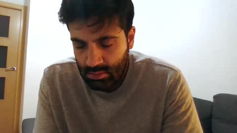 italianboybcn online show from January 2, 2025, 9:11 am