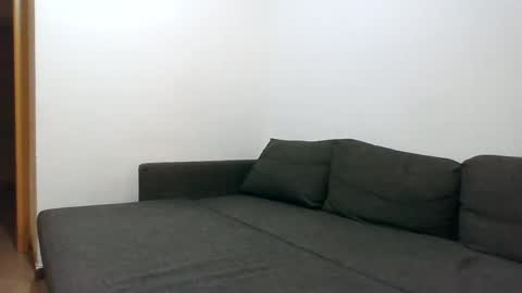 italianboybcn online show from January 6, 2025, 7:56 pm