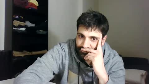 italianboybcn online show from January 23, 2025, 6:45 pm