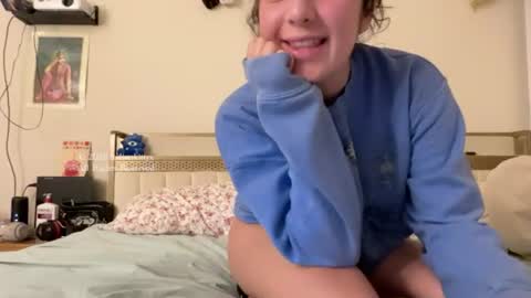 Snapshot of italiankittyx chatting on June 24, 2026, 1:48 am ItalianKitty online show from June 24, 2026, 1:48 am