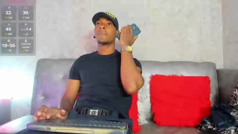 itanxfor online show from November 4, 2025, 12:37 pm