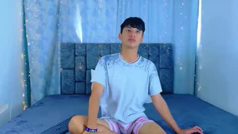 ithan_kingtwin online show from May 16, 2026, 7:12 pm
