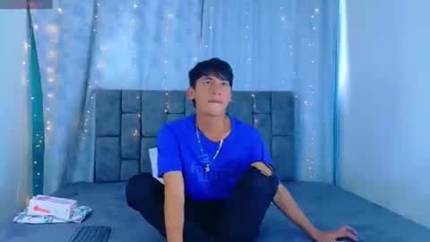 ithan_kingtwin online show from May 26, 2026, 8:27 pm