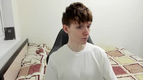 Snapshot of ithan_red chatting on March 2, 2025, 5:14 pm Ethan online show from March 2, 2025, 5:14 pm