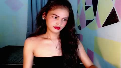 Snapshot of its_mirabel chatting on May 24, 2026, 5:12 am MIRABEL online show from May 24, 2026, 5:12 am