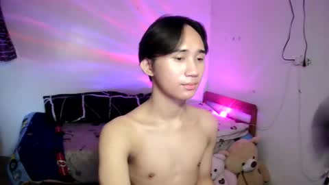 Snapshot of its_saya chatting on June 4, 2026, 3:23 am its_saya online show from June 4, 2026, 3:23 am