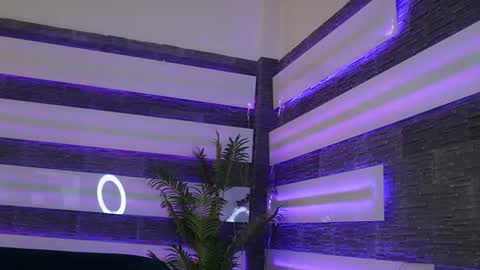 Snapshot of itsivylicious_ chatting on February 25, 2026, 9:02 pm Your Ivy online show from February 25, 2026, 9:02 pm