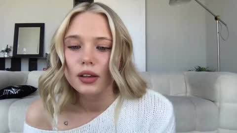 OF  madisynmaee online show from February 26, 2025, 8:00 pm