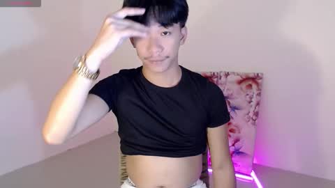 itsme_cxhennn online show from October 13, 2025, 6:08 pm