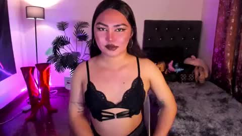 Siana online show from June 21, 2026, 3:36 pm