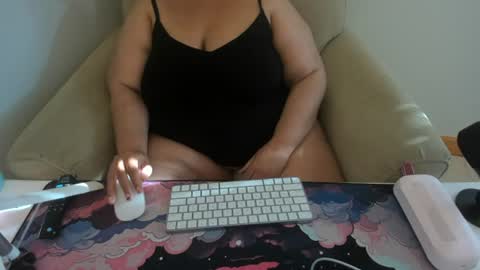Snapshot of itsmistressxxx chatting on June 16, 2026, 10:34 pm EBONYBBW online show from June 16, 2026, 10:34 pm