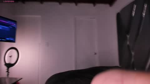 Snapshot of itsmoon_swt_ chatting on May 11, 2026, 6:49 pm Moon online show from May 11, 2026, 6:49 pm