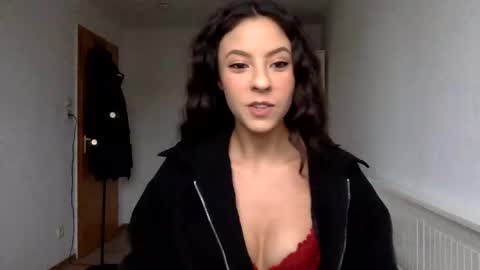 itsnicka online show from February 3, 2026, 3:28 pm