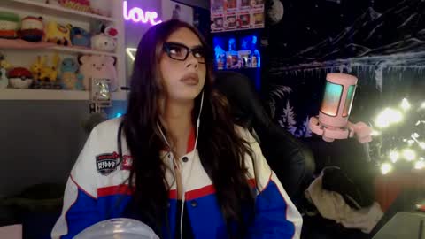 Nicki Foxx online show from January 15, 2025, 10:46 pm