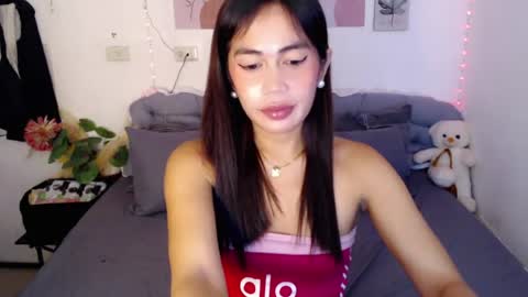 Snapshot of itsurgil_kloeh chatting on July 19, 2026, 1:48 pm itsurgil_kloeh online show from July 19, 2026, 1:48 pm