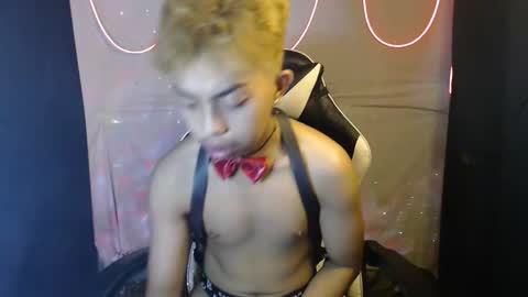 Snapshot of itsyourcummerboy_xx chatting on April 13, 2026, 9:26 am Kyle online show from April 13, 2026, 9:26 am