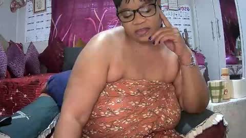 itumeleng74 online show from May 18, 2026, 5:46 am