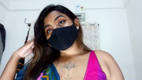 itz_amisha online show from August 6, 2026, 12:56 am