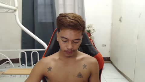 Snapshot of itzme_jhonfred chatting on July 20, 2026, 5:33 am Jhonfred online show from July 20, 2026, 5:33 am