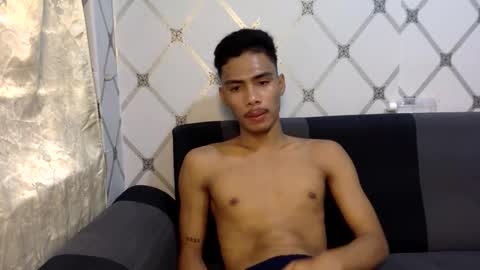 Snapshot of itzme_urboy chatting on April 12, 2026, 2:49 am itzme_urboy online show from April 12, 2026, 2:49 am