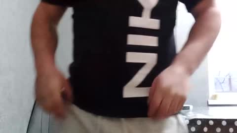 iurcupetru07 online show from November 29, 2025, 1:47 pm