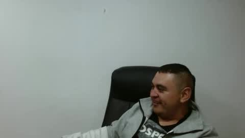 Snapshot of ivan_sexyx chatting on February 4, 2025, 7:51 am Ivan M online show from February 4, 2025, 7:51 am