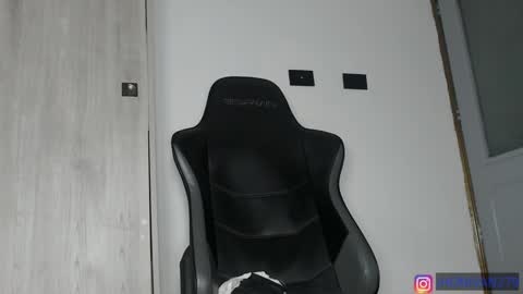 Snapshot of ivanhot279 chatting on February 4, 2025, 11:49 pm ivanhot279 online show from February 4, 2025, 11:49 pm