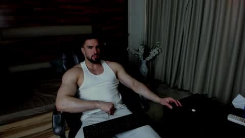 IvanHydee online show from April 14, 2026, 4:40 am