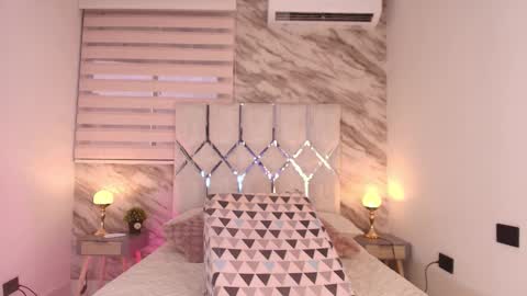 Snapshot of ivanna_vega_ chatting on December 19, 2025, 7:21 pm ivanna online show from December 19, 2025, 7:21 pm