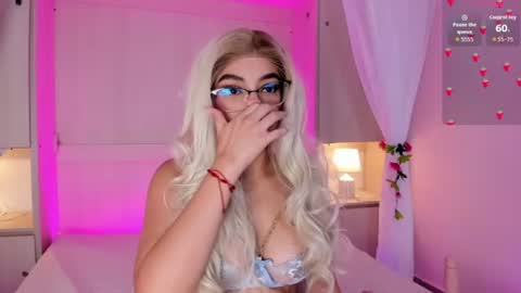 Snapshot of ivannawest_ chatting on July 16, 2026, 4:18 am Ivy online show from July 16, 2026, 4:18 am