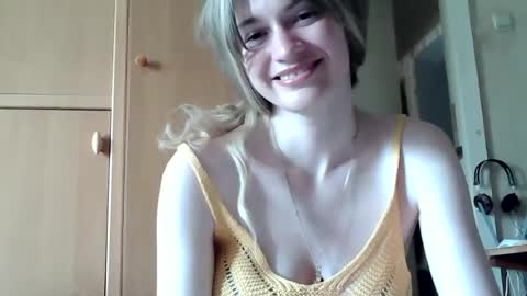 ivetta911 online show from June 25, 2026, 11:37 am