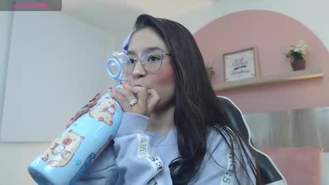 I V E T T E online show from March 28, 2026, 2:33 am