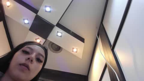 ivonneprince online show from October 16, 2025, 12:39 pm