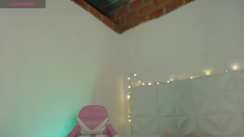 Snapshot of ivonnygoldie chatting on April 7, 2026, 9:15 pm Ivonny online show from April 7, 2026, 9:15 pm