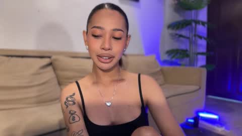 kirstenelsie online show from January 14, 2026, 1:11 am