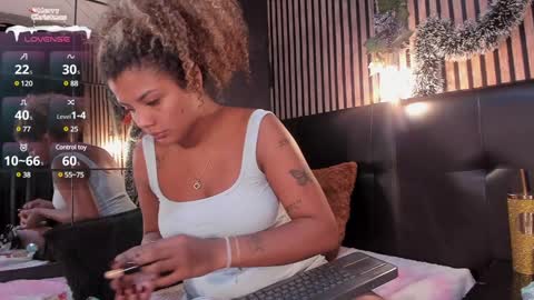 Snapshot of ivy_copper1 chatting on December 23, 2024, 5:17 am Ig  ivycopper1  online show from December 23, 2024, 5:17 am