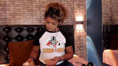 Snapshot of ivy_copper1 chatting on January 24, 2025, 10:19 pm Ig  ivycopper1  online show from January 24, 2025, 10:19 pm