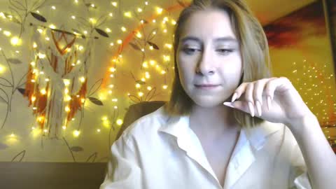 Snapshot of ivy_dean_ chatting on January 30, 2025, 9:36 pm Ivy online show from January 30, 2025, 9:36 pm