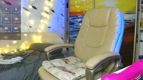 Snapshot of ivy_dean_ chatting on February 28, 2025, 12:21 am Ivy online show from February 28, 2025, 12:21 am